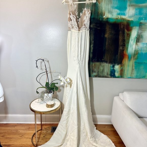 ATELIER PRONOVIAS WEDDING GOWN Size 2 - Picture 6 of 8